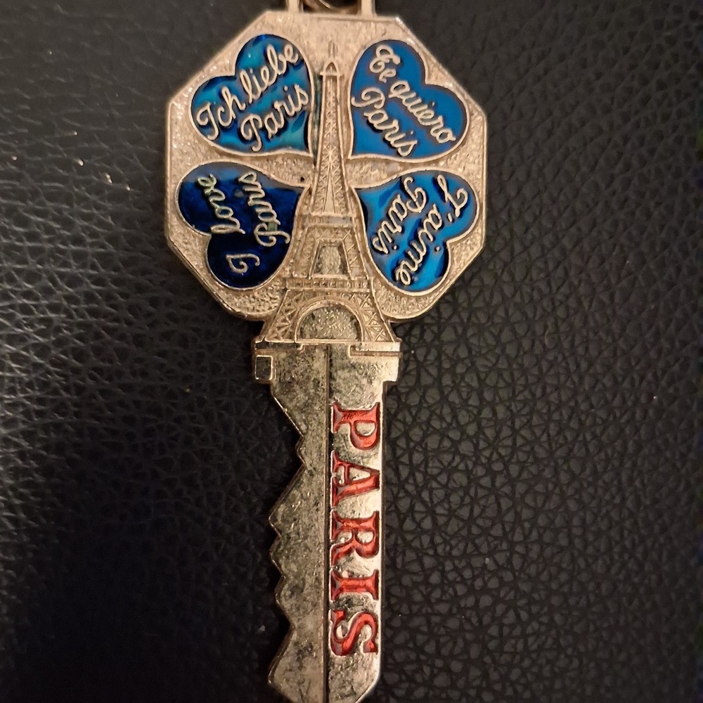 Vintage Paris France Keychain Metal Bag Charm Red‎ Blue Key RARE HTF